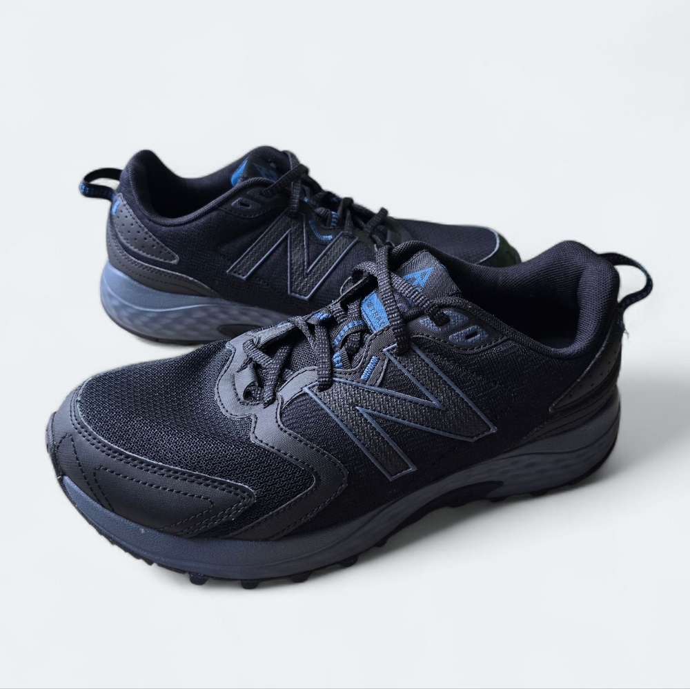 (NEW) New Balance 410 Trail Sneakers